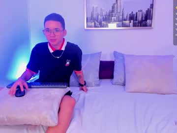 Philiph_Nahomy Chaturbate stream image from May 24, 2025