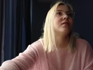 Brandy__Stars Chaturbate stream image from May 24, 2025