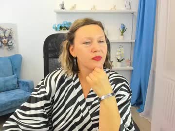 Ninastarle Chaturbate stream image from May 24, 2025