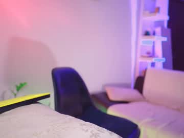 Addictsqueen Chaturbate stream image from May 24, 2025
