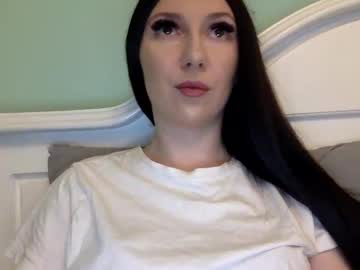 Emilly2025 Chaturbate stream image from May 24, 2025