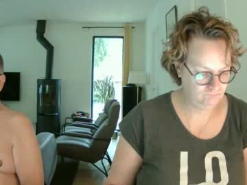 Snoeske Chaturbate stream image from May 24, 2025