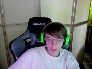 Aron_Neall Chaturbate stream image from May 24, 2025