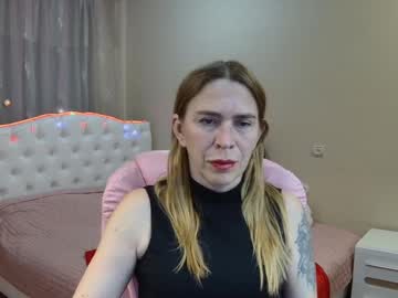 Tessadaybreak Chaturbate stream image from May 24, 2025