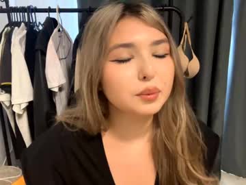Breefoulks Chaturbate stream image from May 24, 2025