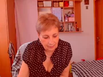 Kira9476 Chaturbate stream image from May 24, 2025