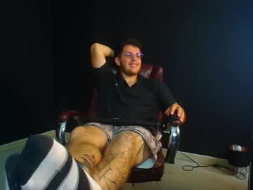 Clayscout Chaturbate stream image from May 24, 2025