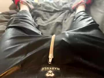 Woodyt85 Chaturbate stream image from May 24, 2025