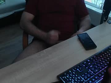 1averagewhitecock1 Chaturbate stream image from May 24, 2025