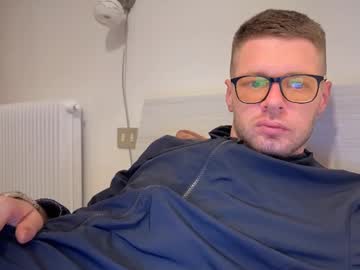 2017ssseeexxx Chaturbate stream image from May 24, 2025