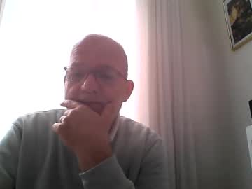 Beardman916444 Chaturbate stream image from May 24, 2025