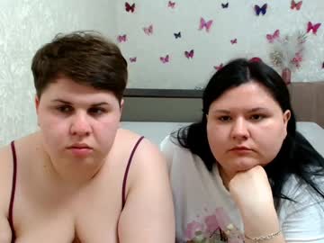 Beckyandellen Chaturbate stream image from May 24, 2025