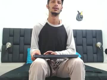 Dangerous_Dog Chaturbate stream image from May 24, 2025