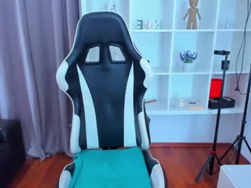 Stashott69 Chaturbate stream image from May 24, 2025