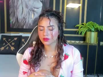 Yaya23x Chaturbate stream image from May 24, 2025