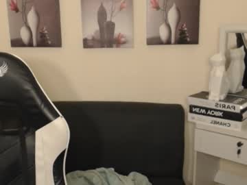 Hotnastylinda Chaturbate stream image from May 24, 2025