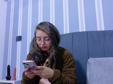 _Isaabellaa Chaturbate stream image from May 24, 2025