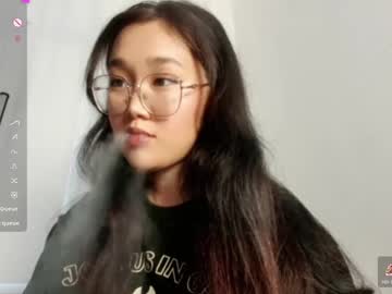 Jennatyan Chaturbate stream image from May 24, 2025