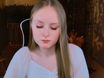 Vivienleeigh Chaturbate stream image from May 24, 2025