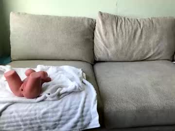 Kingreesedavid Chaturbate stream image from May 24, 2025