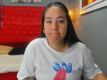 Lizzaxs Chaturbate stream image from May 24, 2025