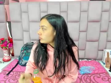 Marlyanal Chaturbate stream image from May 24, 2025