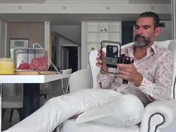 Iscrewed Chaturbate stream image from May 24, 2025