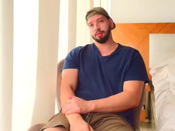 Mattygiant88 Chaturbate stream image from May 24, 2025
