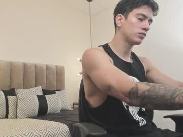 Harryy_Joness Chaturbate stream image from May 24, 2025