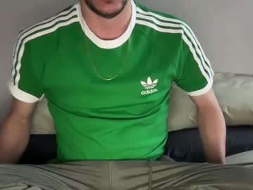 Maxxxurbate Chaturbate stream image from May 24, 2025