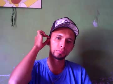 Boycumlatino21 Chaturbate stream image from May 24, 2025