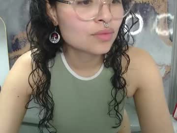 Ninalush_V Chaturbate stream image from May 24, 2025