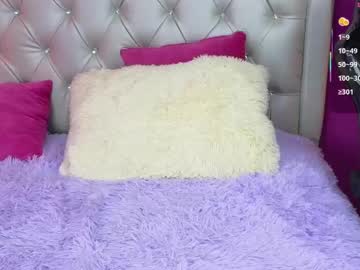 Crystal_Rosse__ Chaturbate stream image from May 24, 2025