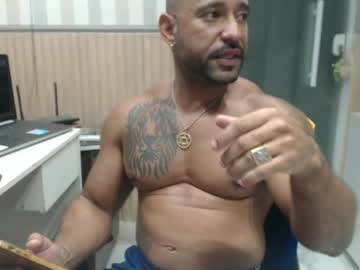 Hebertgomes Chaturbate stream image from May 24, 2025