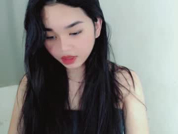 Femylove Chaturbate stream image from May 24, 2025