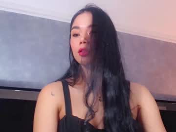 Jasminemoore Chaturbate stream image from May 24, 2025