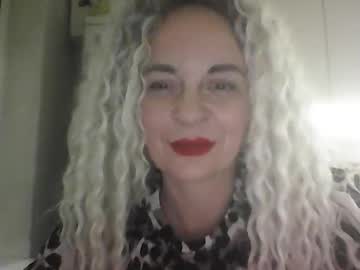 Leila_V Chaturbate stream image from May 24, 2025