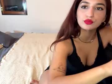 Ravegirlnextdoor stream image from May 24, 2025
