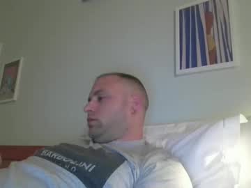 Shmele_04 Chaturbate stream image from May 24, 2025