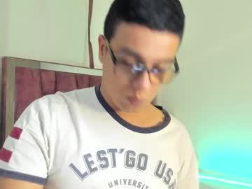 Taylor_Flow Chaturbate stream image from May 24, 2025