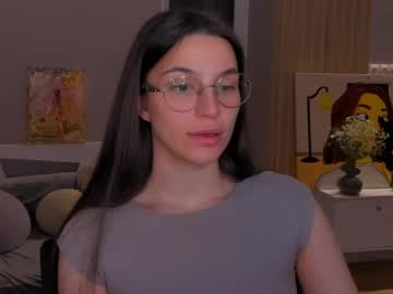 Whoislulu Chaturbate stream image from May 24, 2025