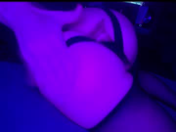 Ishtarea Chaturbate stream image from May 25, 2025