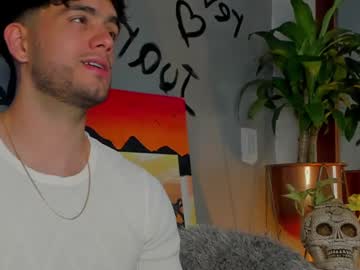 Noha_Miler Chaturbate stream image from May 25, 2025
