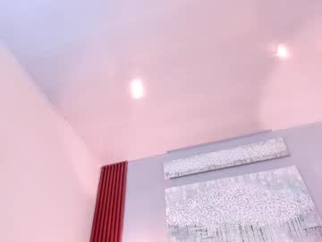 Rose_Crimson Chaturbate stream image from May 25, 2025