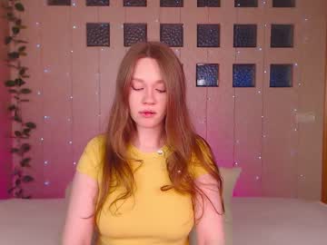 Evespace Chaturbate stream image from May 25, 2025
