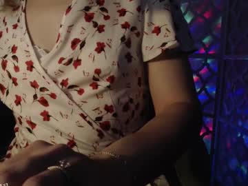 Demuredeliah Chaturbate stream image from May 25, 2025