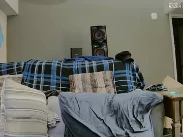 Dilldough405 Chaturbate stream image from May 25, 2025