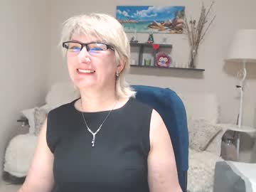 Leilamays Chaturbate stream image from May 25, 2025