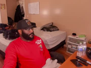 Mrchuckdailyxxx Chaturbate stream image from May 25, 2025