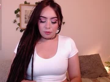 Harmonyy01 Chaturbate stream image from May 25, 2025